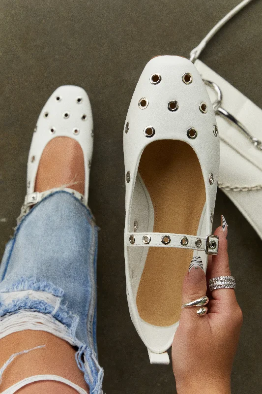 Flats shoes for simple sophistication-Amirah Flats - White