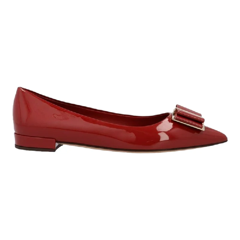 Flats with gold chain accents-SALVATORE FERRAGAMO Zeri 10 Women's 724202 Red Flats