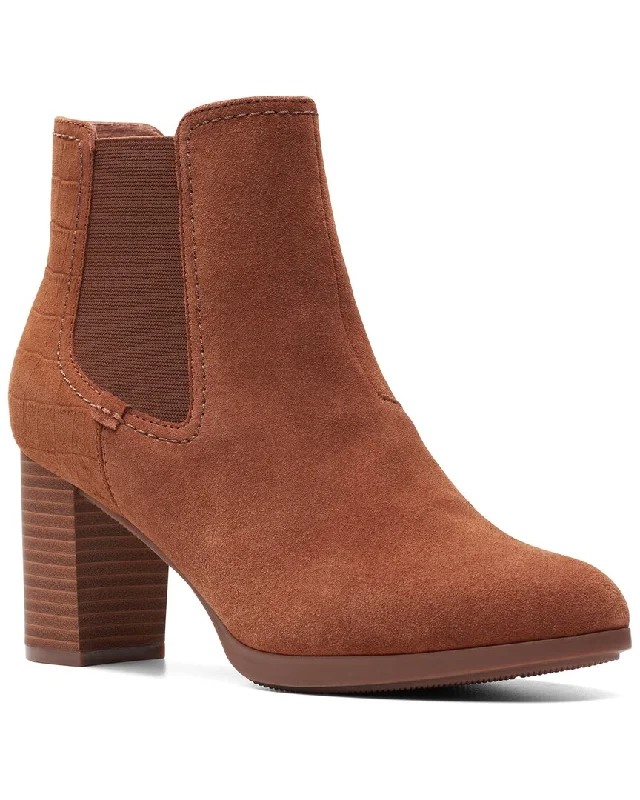 Comfortable snow boots winter-Clarks Bayla Rose Suede Boot