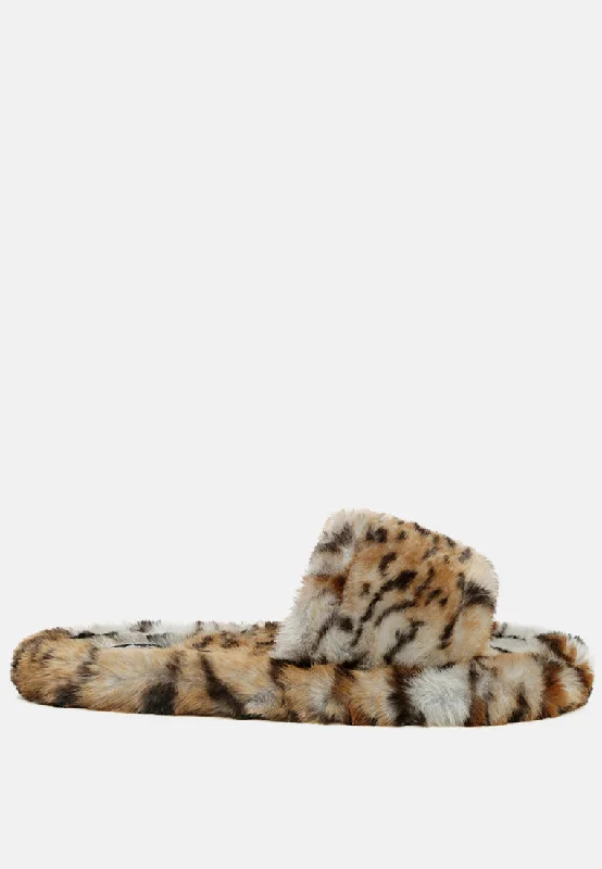 Flats with contemporary style-snuggle-in indoor fur flats