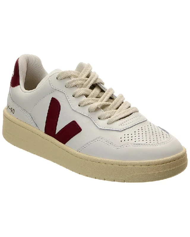 Shoes for recovery after running-VEJA Volly O.T. Leather Sneaker