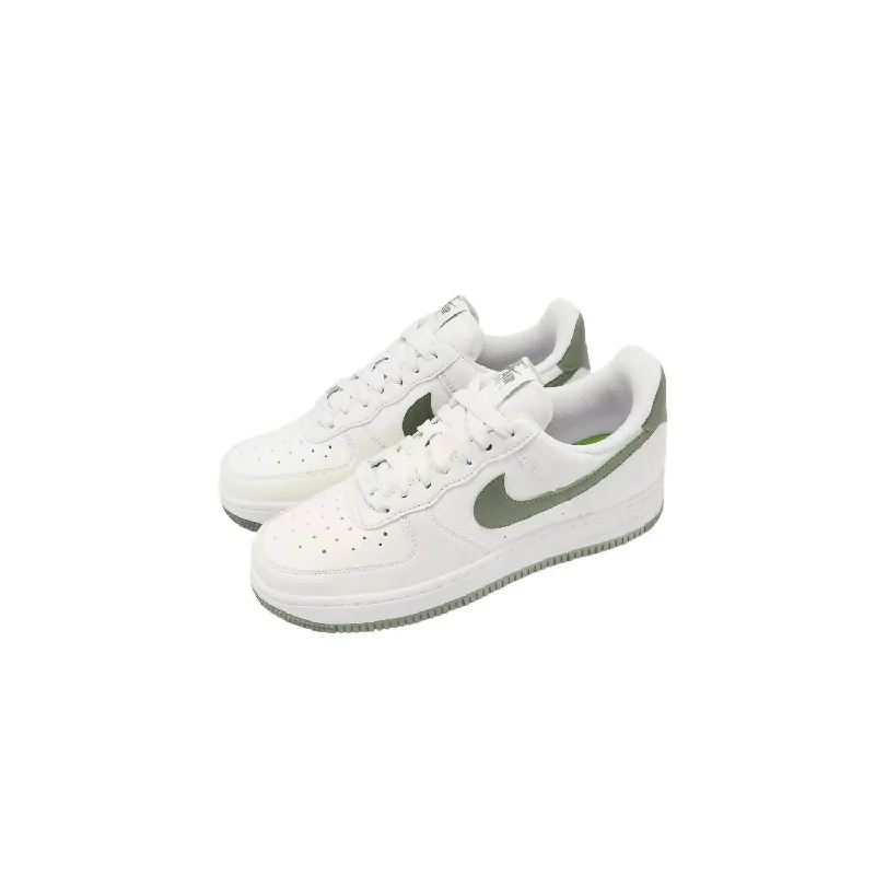 Comfortable shoes for running-Women's Air Force 1 '07 Nn Sneakers In Sail/oil Green-Sail-Volt